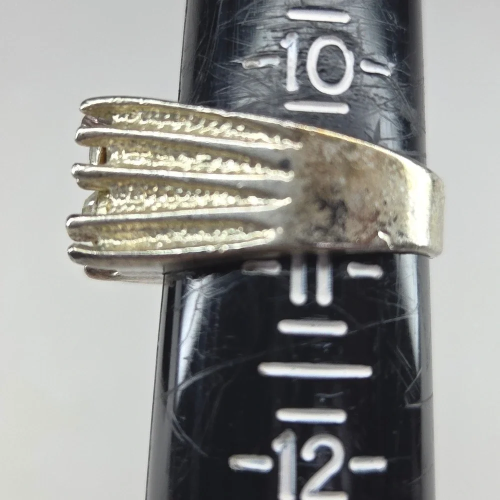 Vintage Mens Silver Tone Textured Statement Ring Size 11 Cubic‎ Zirconia Cluster